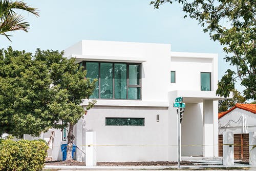white house on the curb